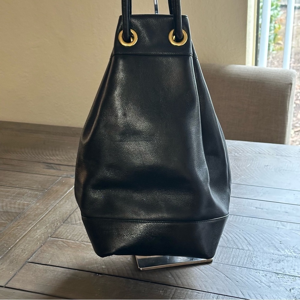 💎Gianni VERSACE Bondage Collection Medusa Vintage Leather Bucket MSRP$3800💎 - Picture 8 of 13
